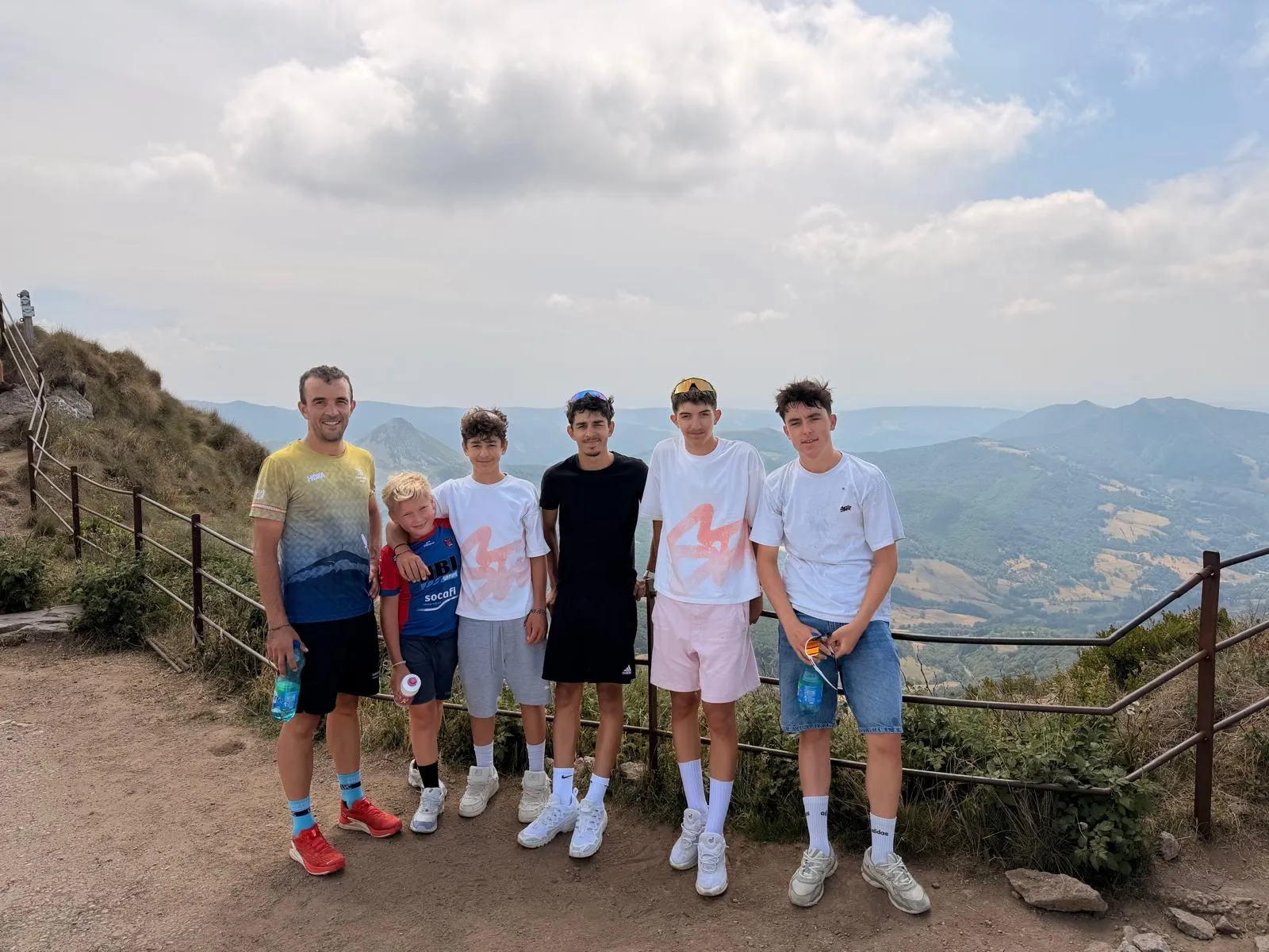 Le groupe au sommet du Puy Mary